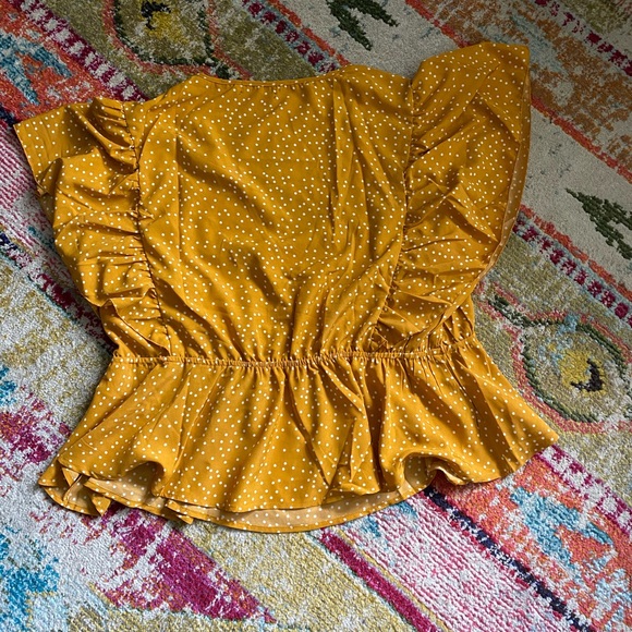 Flutter Sleeve Polka Dot Peplum. Size 4x - Picture 4 of 7